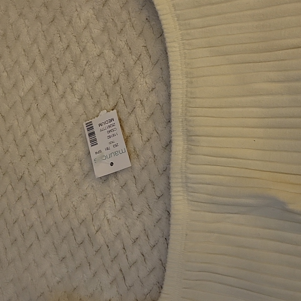 Sweater - Picture 5 of 5
